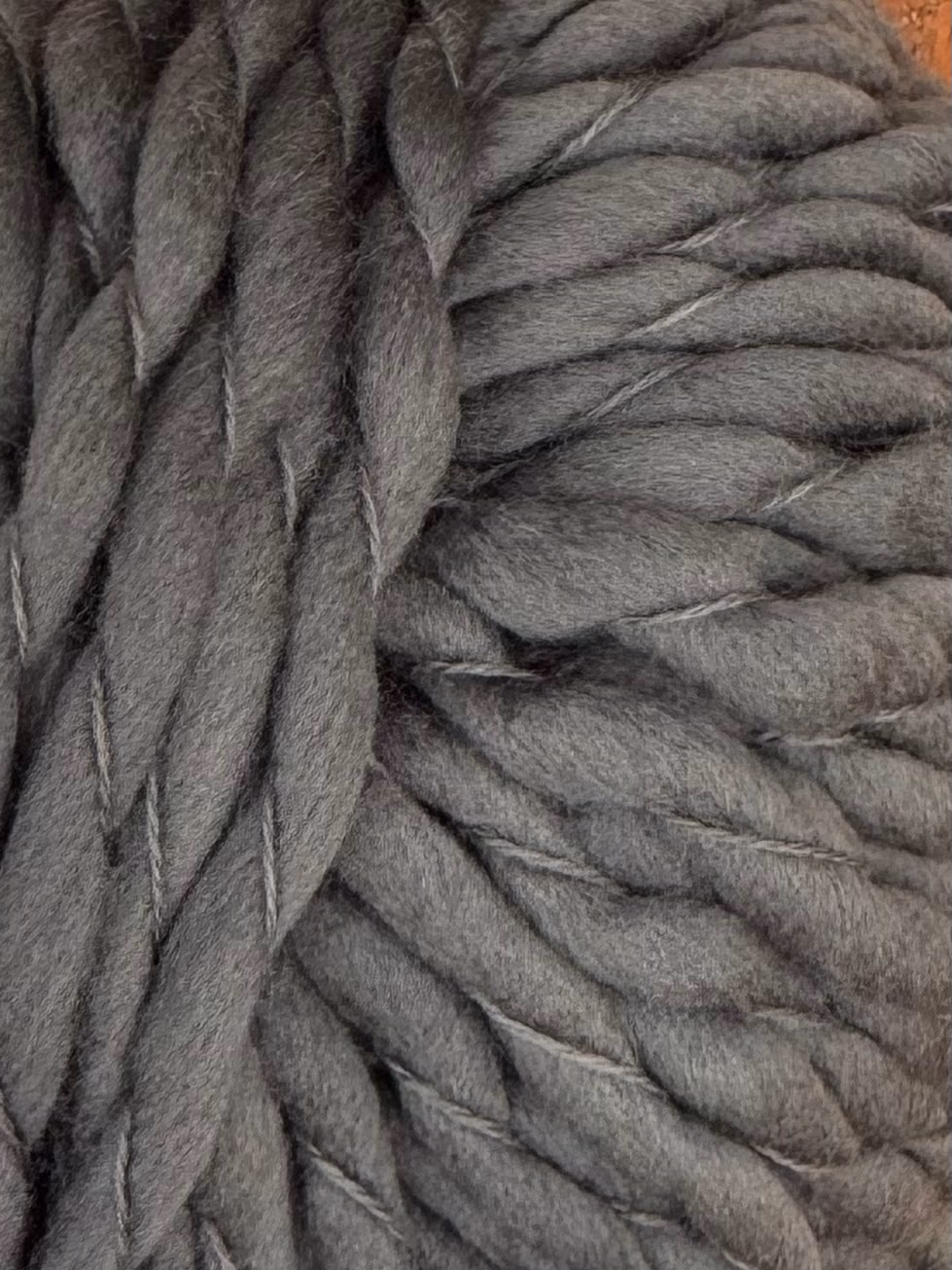 IMG_1924 Big Merino Dark Grey 898 - Bilde 1
