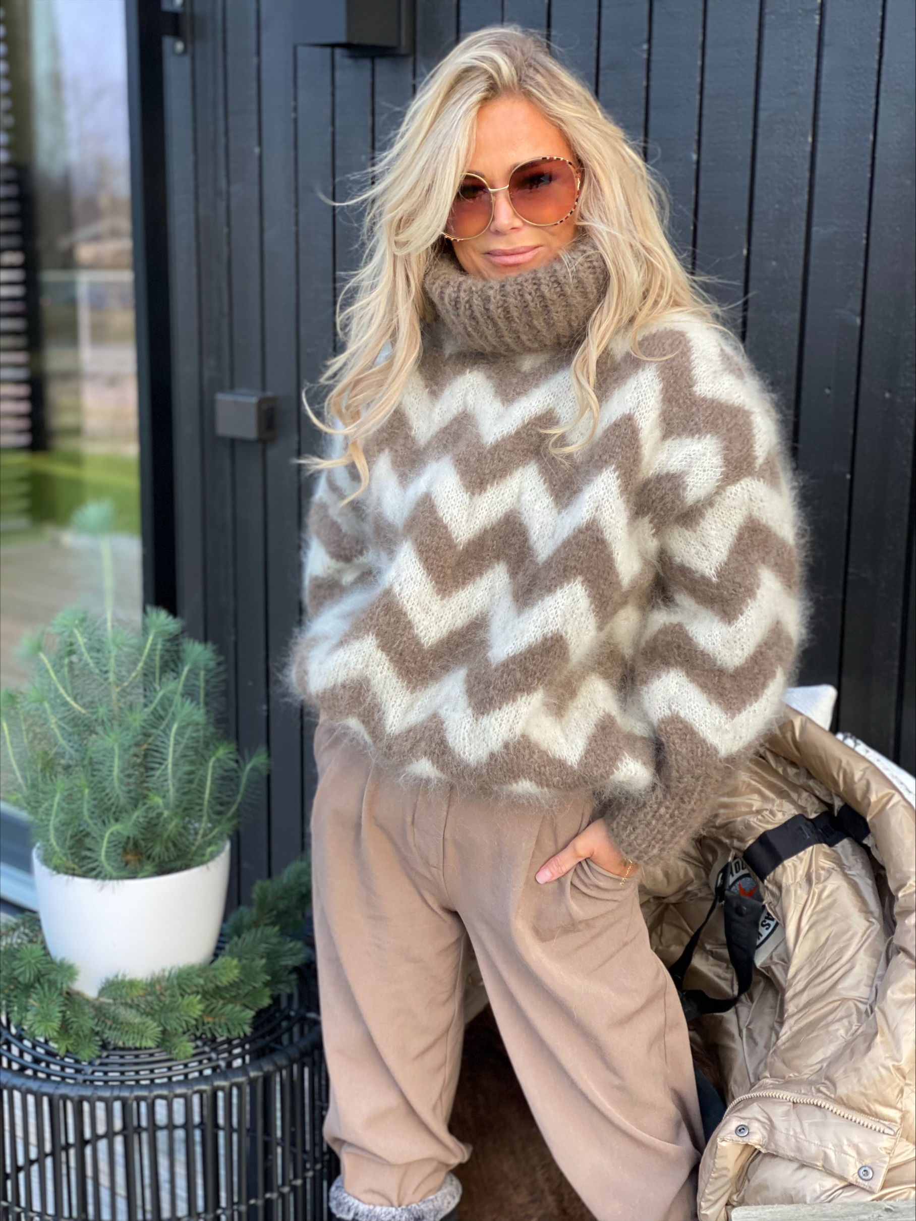 processed-DC715B5E-DDBF-4619-9E91-6FF6B71F5912-0DA0D3DB-2087-46C8-836F-0D9CB2ED5243 NORDIC Peak sweater - Bilde 4