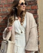 STITCH cardigan Min Mote