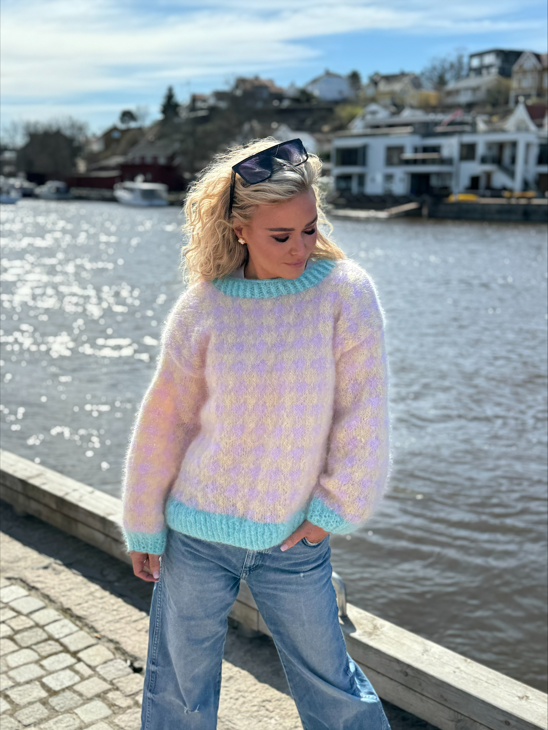 processed-BFED5E57-77BB-40D4-83F7-A31D8DDA7247 WINTHER sweater - sommerversjon - Bilde 7