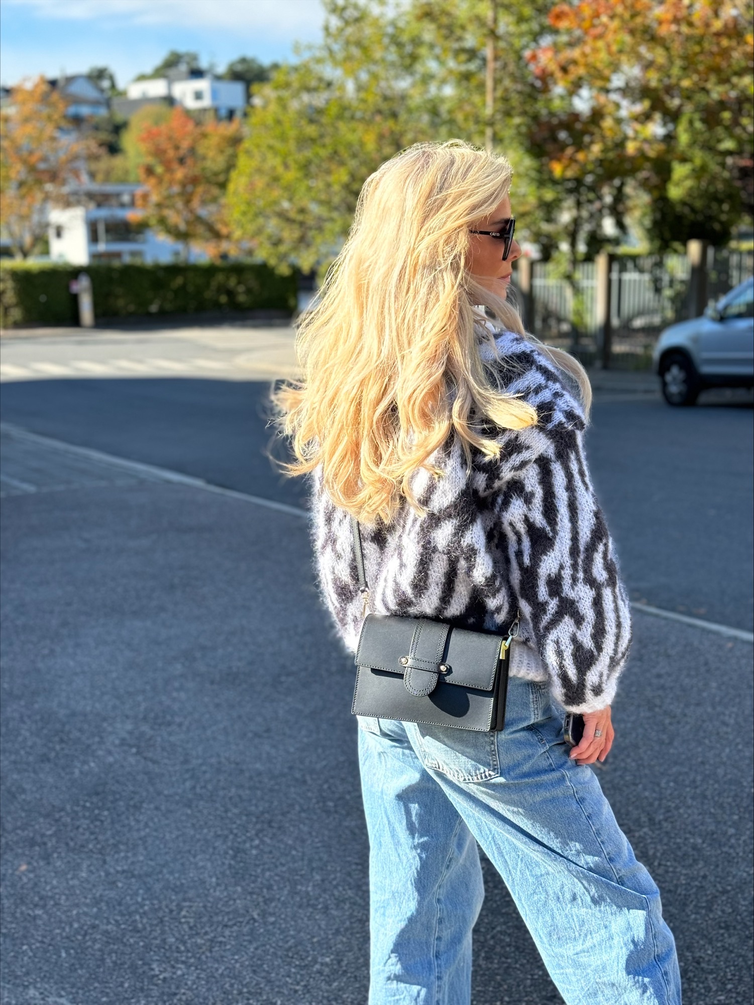 processed-283EDA11-56BD-4EB4-B67F-F6F94CA22839 ONLY sweater - Bilde 3