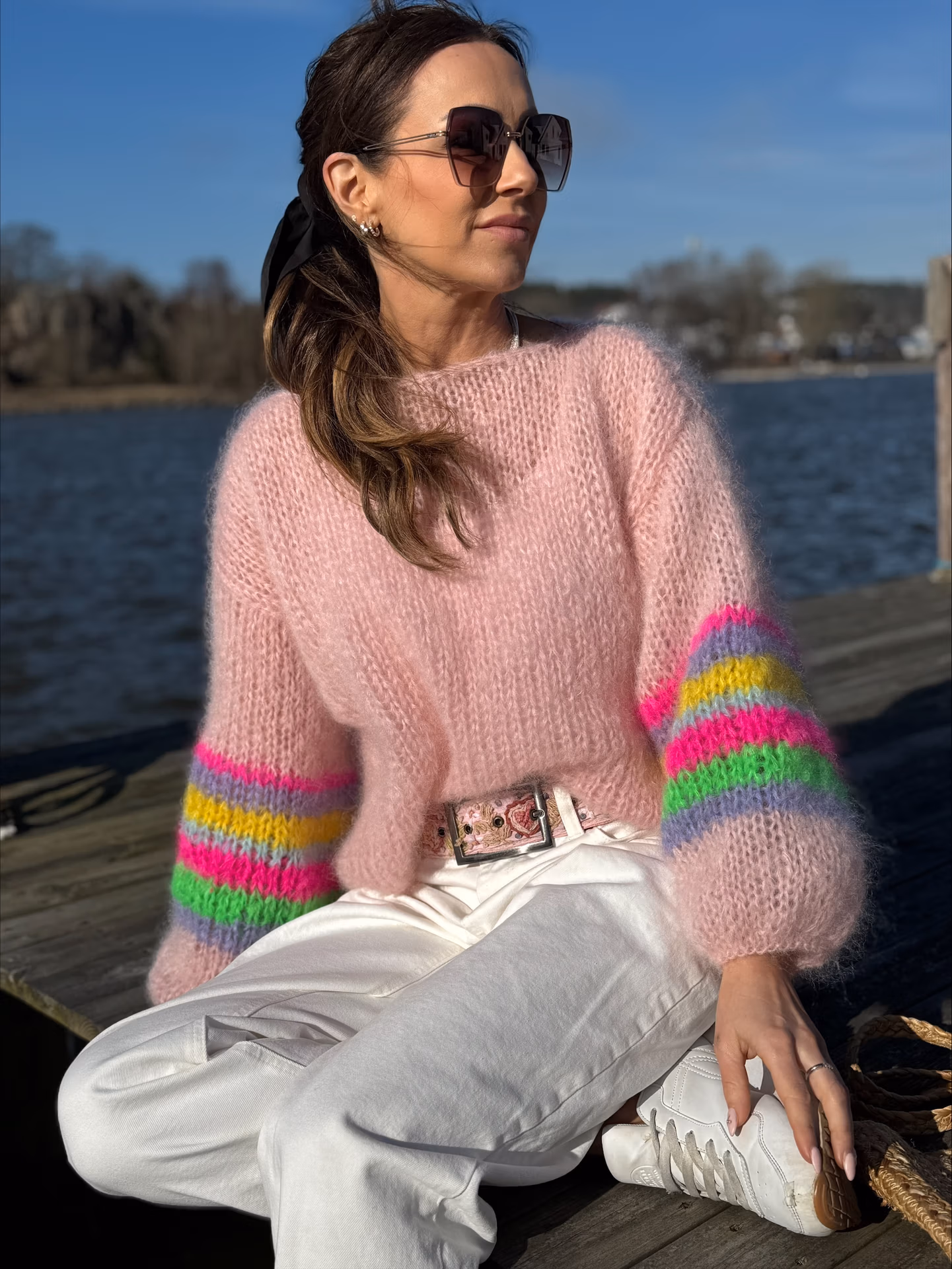 processed-45DB5D3E-1B43-42C2-AC34-9D0BD6DE165F BESTIE sweater - Bilde 3