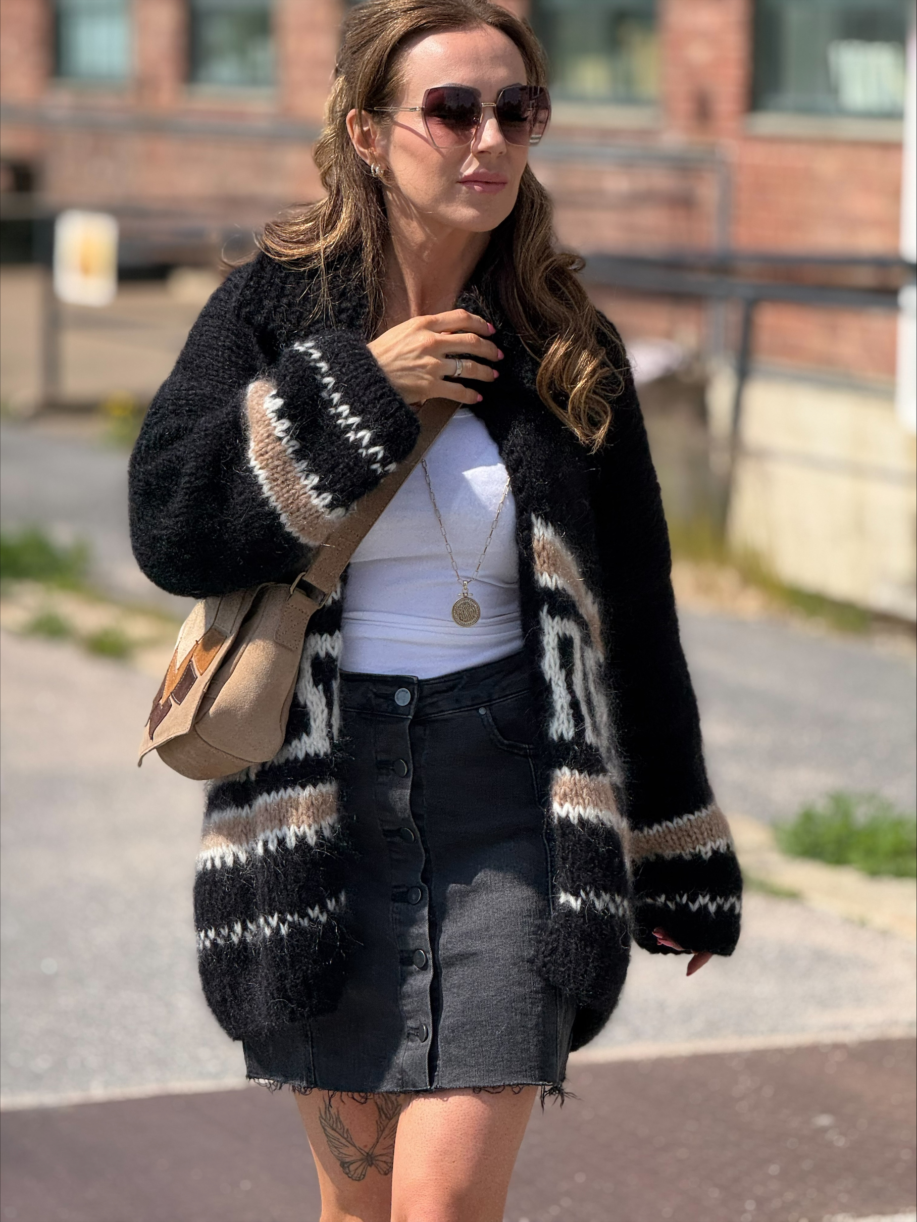 processed-3C04E49D-615E-4046-8410-429A18627234 WOODY cardigan - sort - Bilde 1
