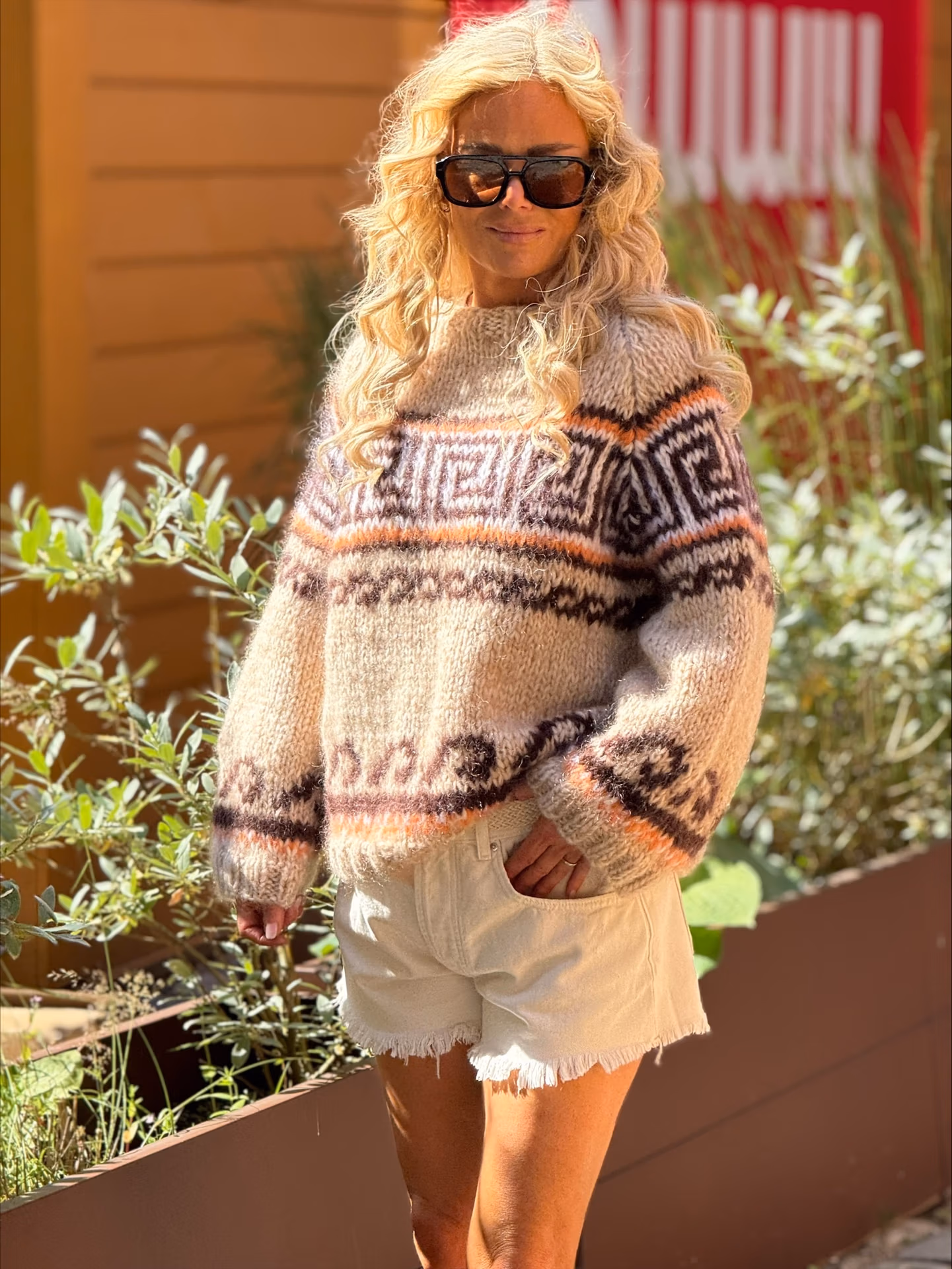 processed-E20B215D-1E40-4347-B1C9-433D6A44A222 SUNSET sweater UTSOLGT Forhåndsbestill til 15/10 - Bilde 3